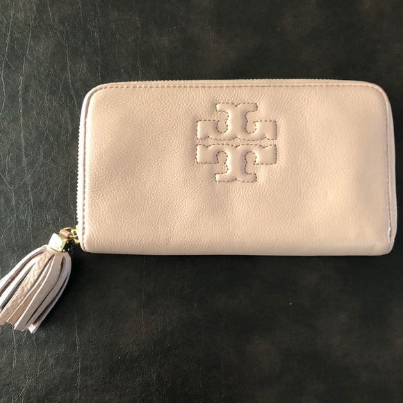 Tory Burch Handbags - Tory Burch pink wallet